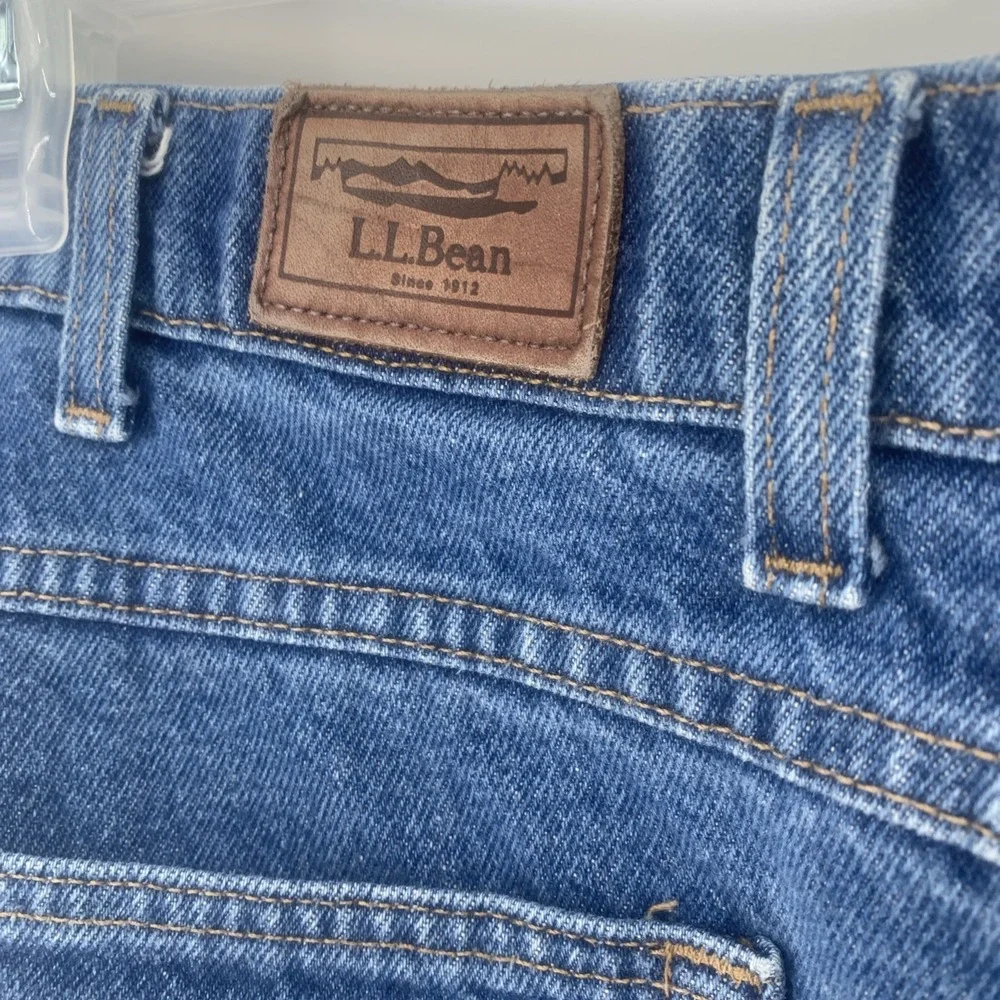 LL Bean Mens Relaxed Fit Jeans 40x34 Blue Medium Wash 100% Cotton Straight Leg